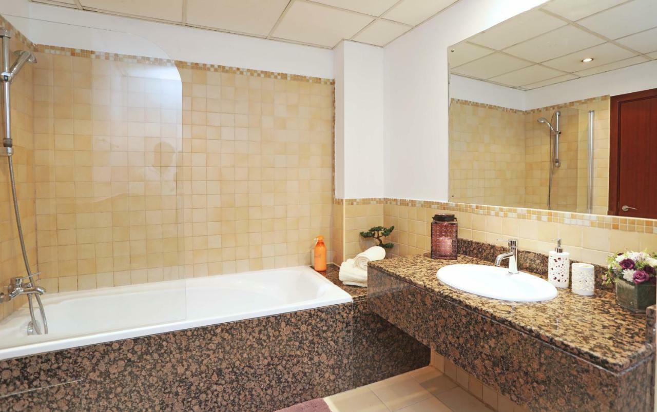 Luxury Casa - Marvel Sea View Apartment Jbr Beach 2Br Dubai Exteriör bild